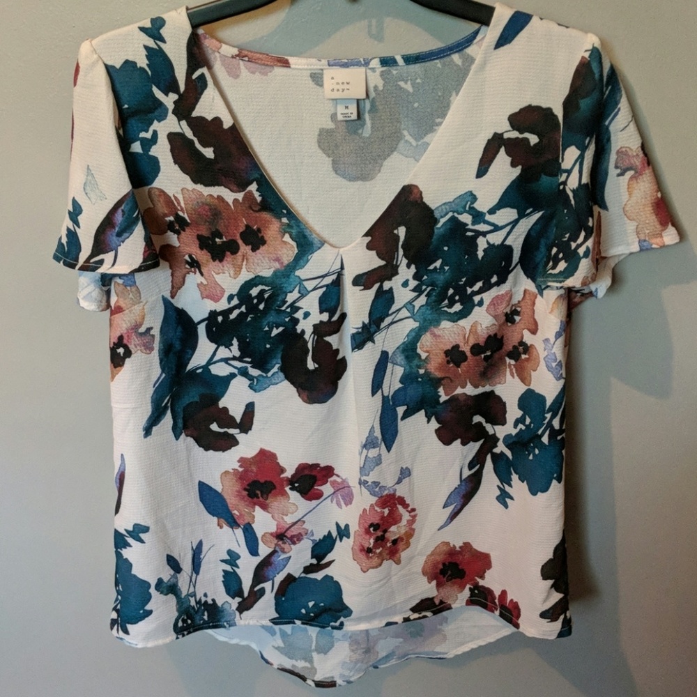 Brand new lightweight summer top